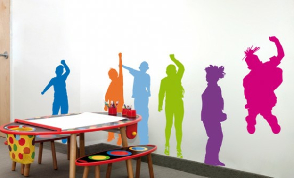 Wand Aufkleber für das Kinderzimmer bunt tisch