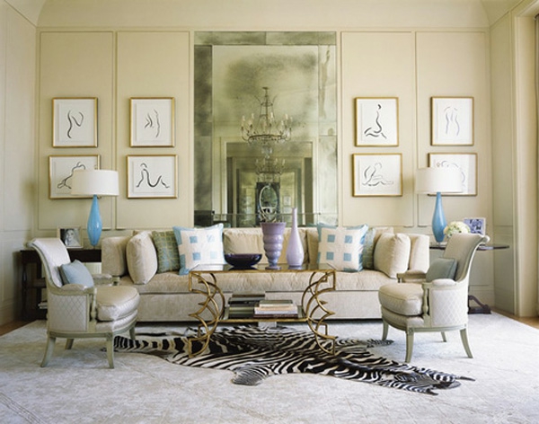 Wunderbare Kombination von Graublau und Beige Interior couch sofa bild tisch zebra teppich