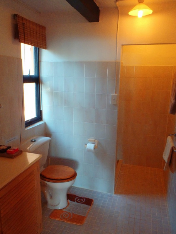 Elegant Badezimmer orange toilette