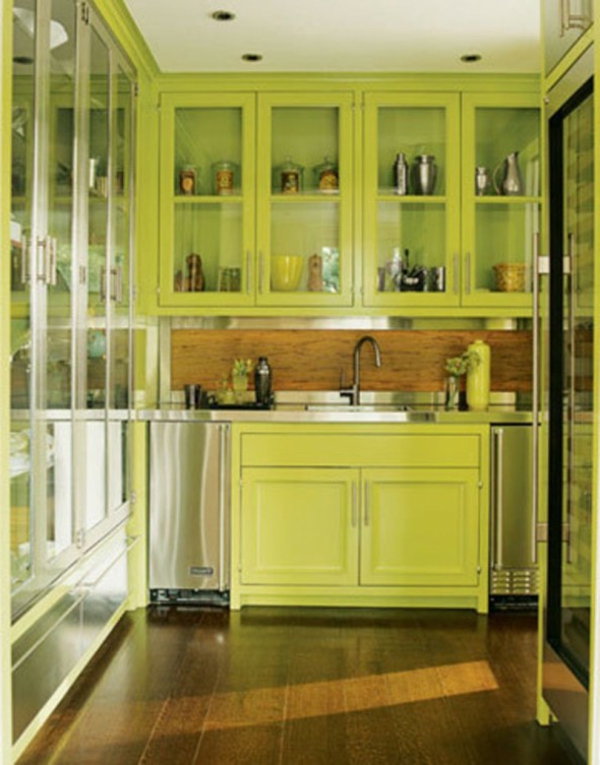 grüne Küche tropischem Stil gelb