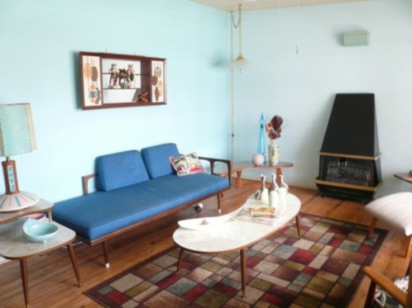 stilvoll Wohnzimmer blau couch teppich
