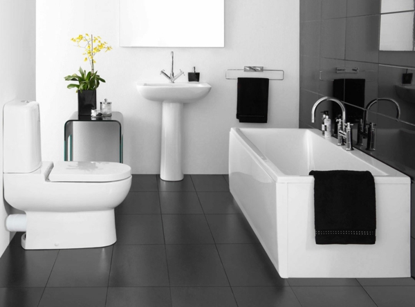 badezimmer in weiß und schwarz schön und modern