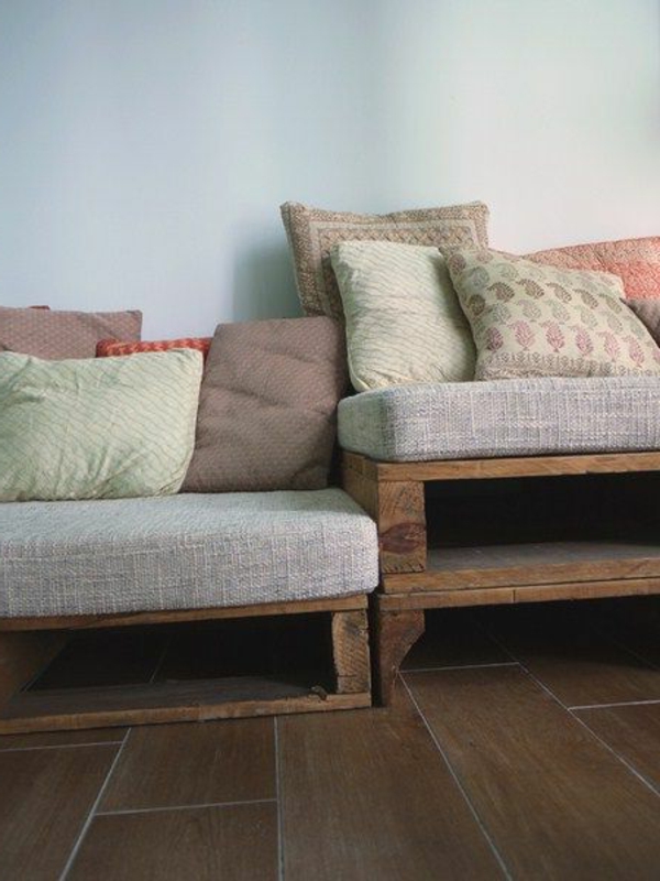 palettenmöbel selbst basteln sofa