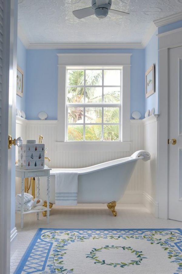 badezimmer frisches hellblaues design