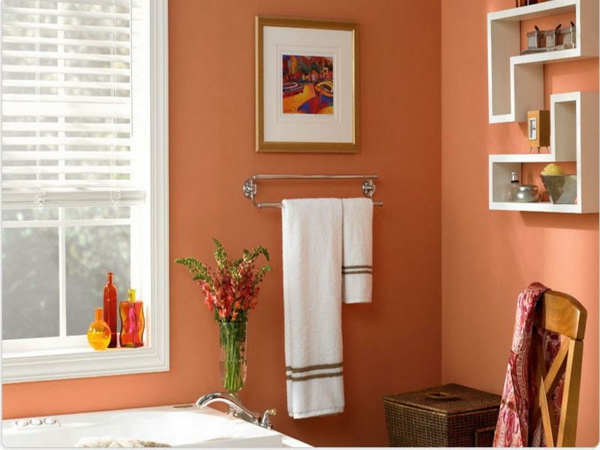 gemütliches badezimmer schöne orange wandgestaltung