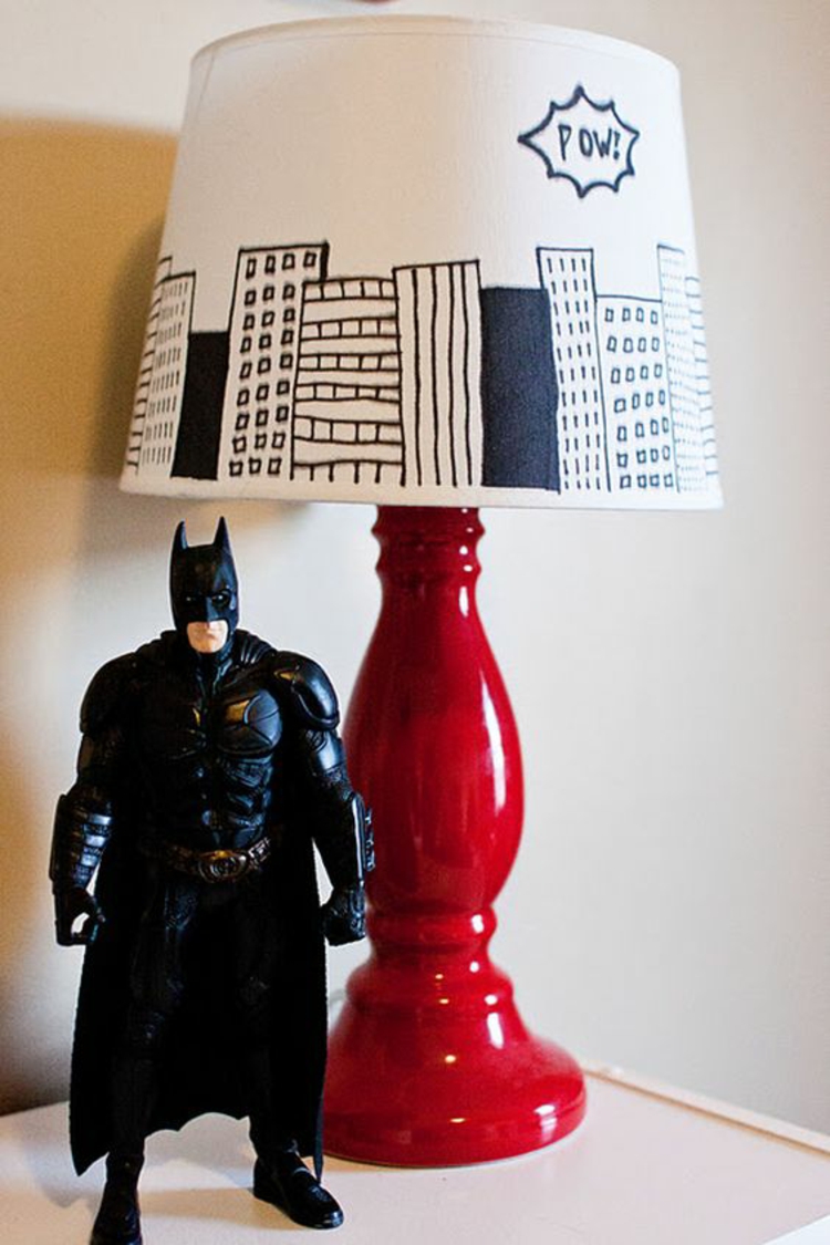 Lampenschirme selber machen Batman Comicszeichnung
