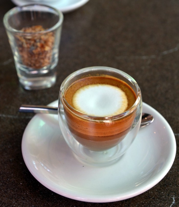 espresso macchiatto kaffeegetraenke