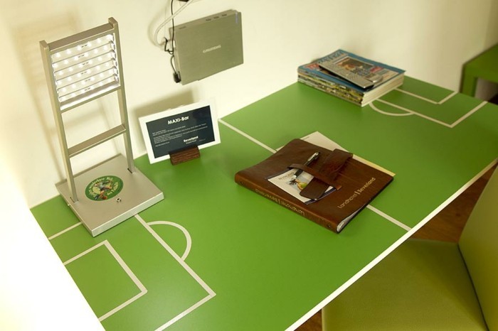 Kinderzimmer Einrichtung Fußball Design Interior Ideen Tisch