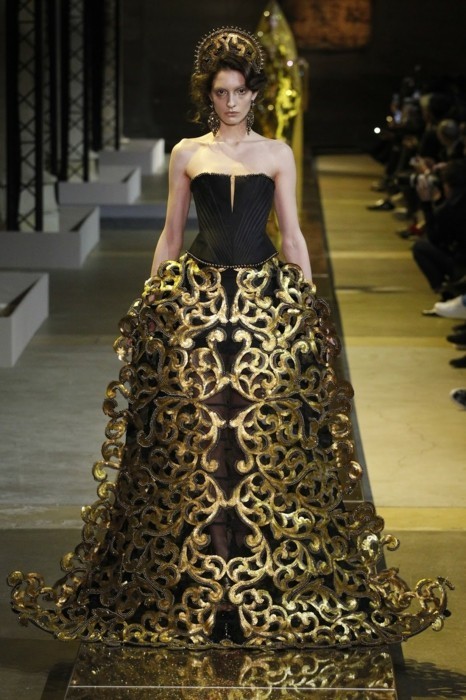 Pariser Fashion Week Aktuelle Trends Mode Ideen Prinzessin Krone