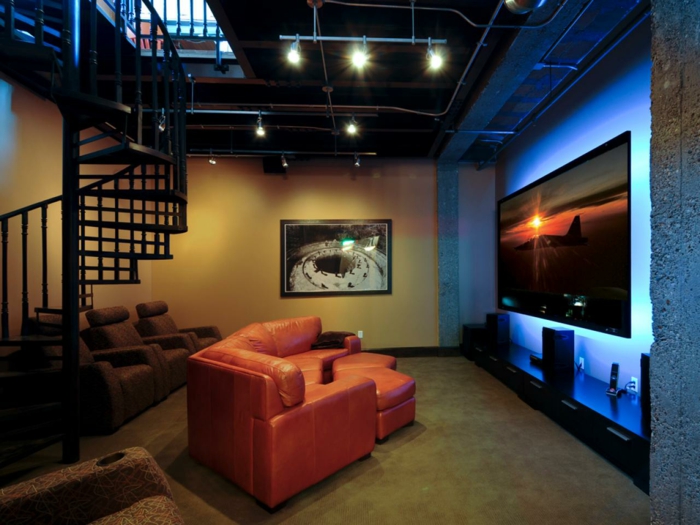 Kinoraum und LED Gestaltung als Deko für die Kellereinrichtung