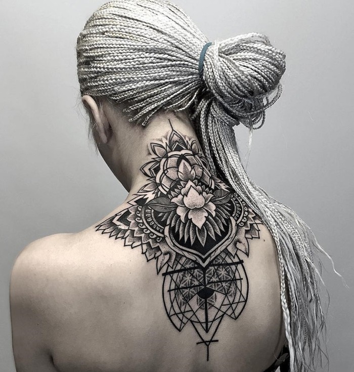 mandala tatoos ´für den nacken