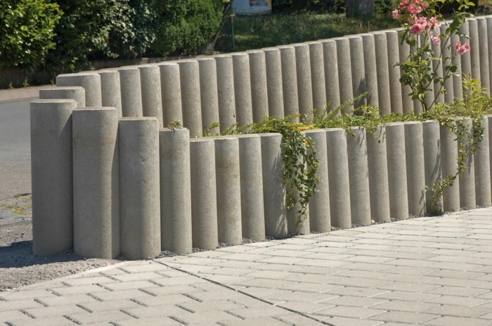 palisaden-aus-beton-gartengestaltung