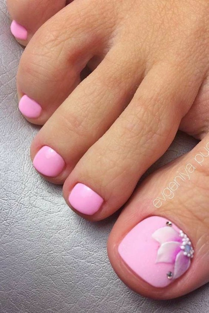 rosa nagellack für die füße