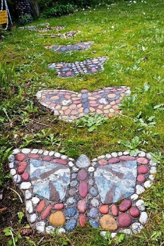 Schmetterlinge aus Steinen