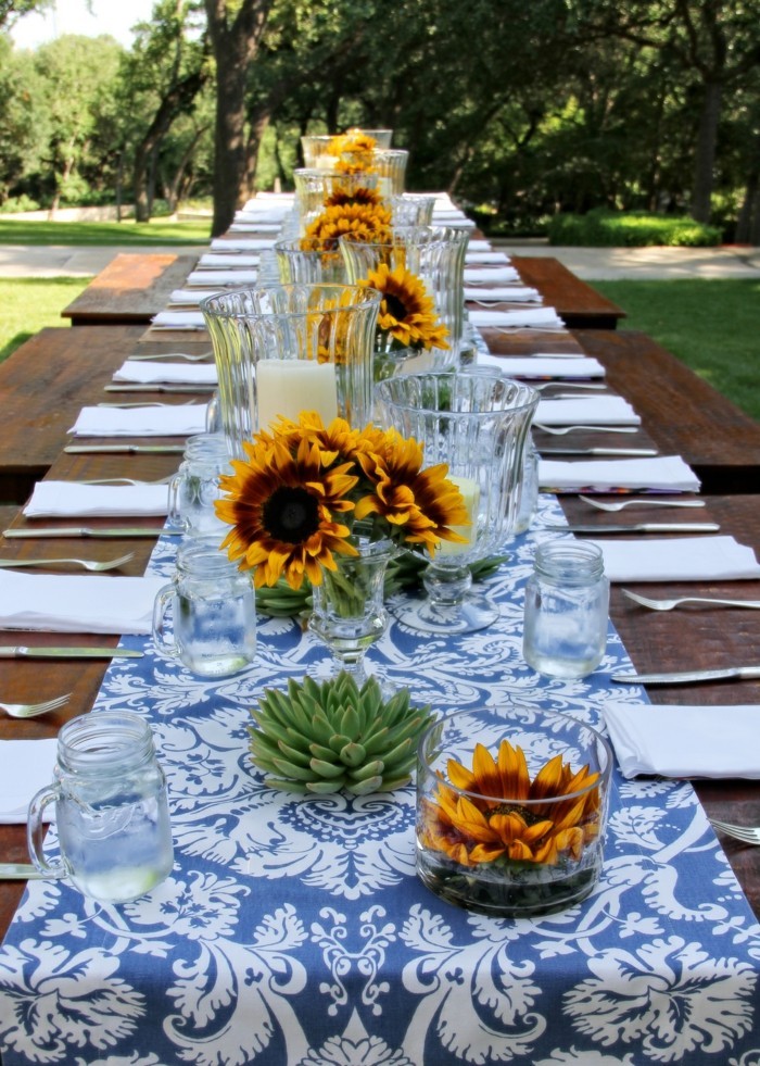 Tischdeko mit Sonnenblumen