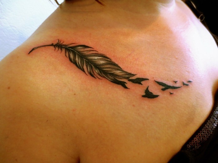 vogel und feder tattoo