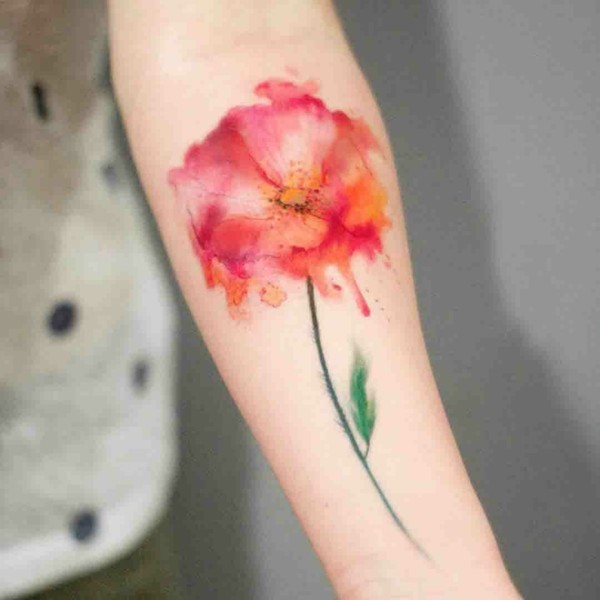 rosen tattoo mit wasserfarben