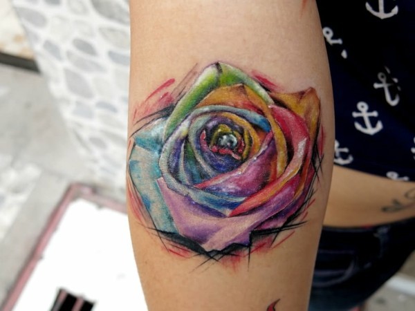 wasserfarben rose als tattoo
