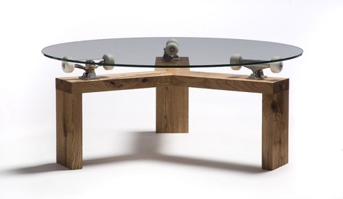 Tisch aus Sateboard