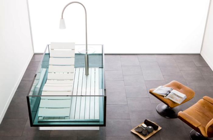 Design Badewanne aus Glas 