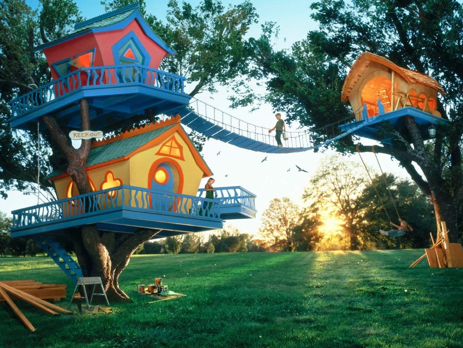 märchenhaftes kinder baumhaus kinderspielplatz