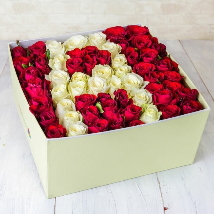 rosen in box mit buchstaben