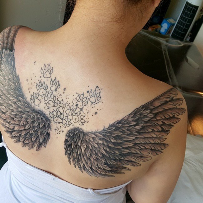 Ideen Flügel tattoo rücken