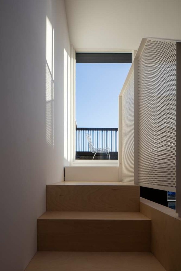 treppen zum balkon modene architektur
