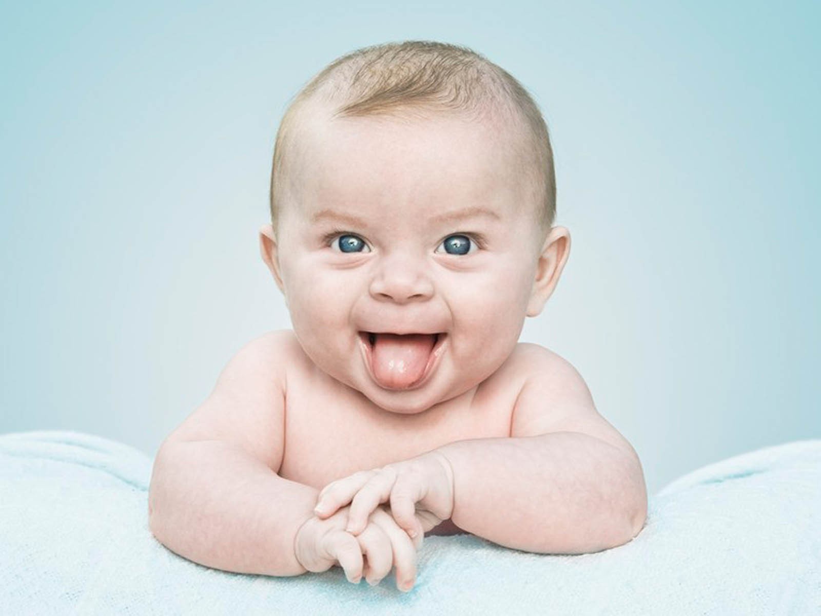 tolle babybilder mit lustiger gesichter lustiges babyshooting