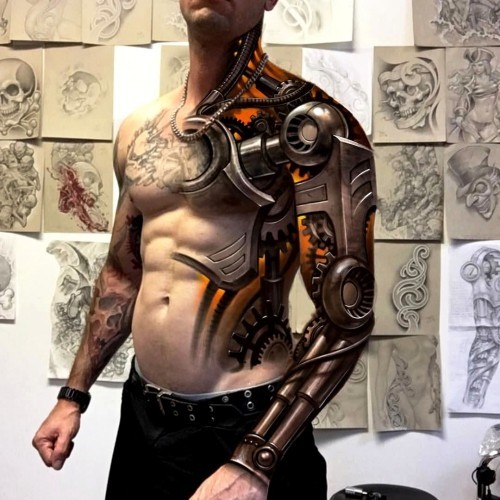 Biomechanik Tattoo groß