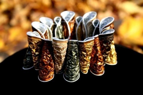 Schmuck aus Kaffeekapseln armband aus gebogenen kapseln