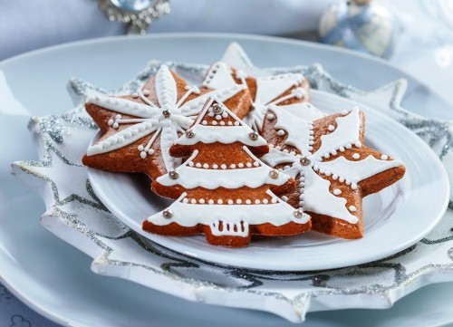 Weihnachtliche Desserts lebkuchen förmchen dekoriert