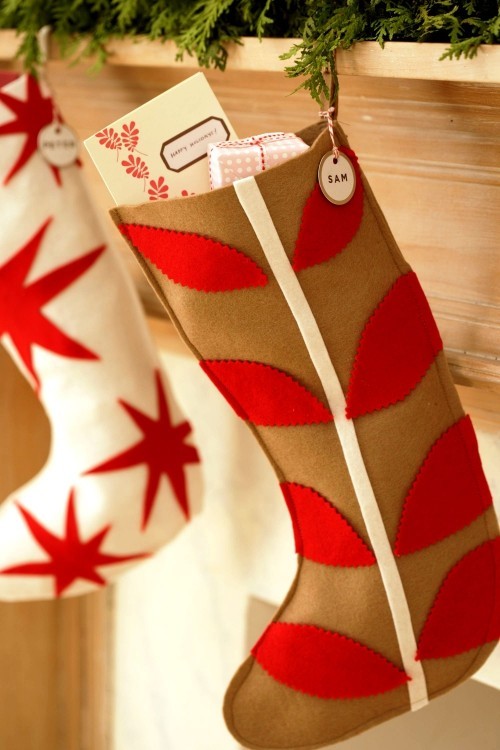 Nikolausstiefel basteln aus filz rot weiß und beige