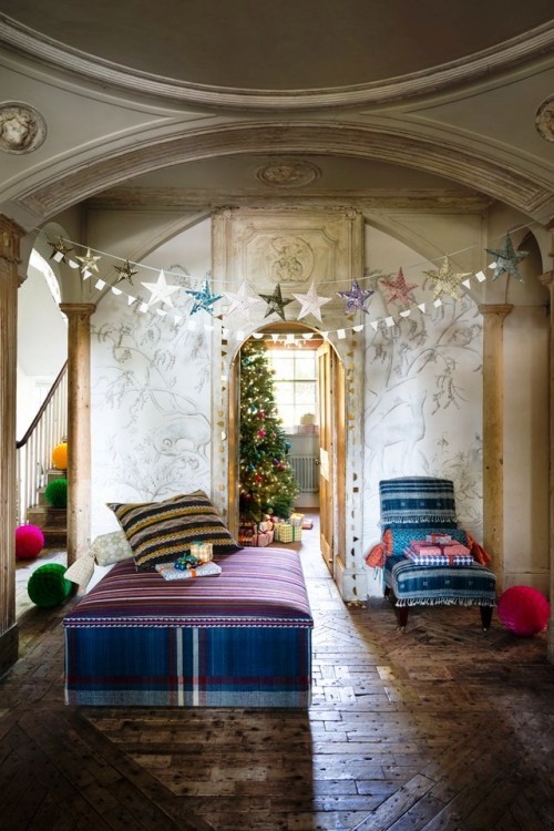 Weihnachtssterne falten und im schlafzimmer dekorieren