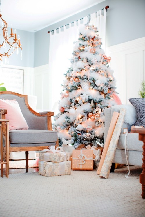 künstlicher Weihnachtsbaum pfirsichfarben warm und gemütlich
