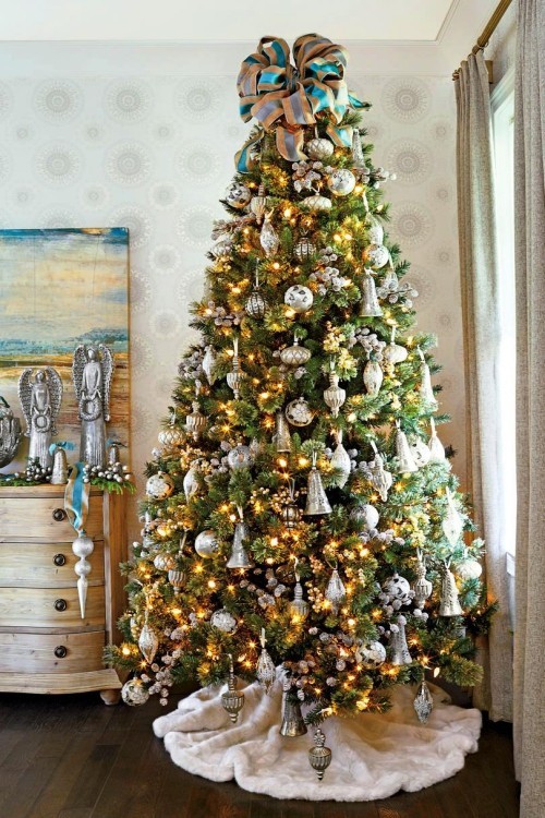 künstlicher Weihnachtsbaum silberne deko