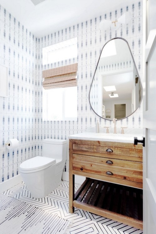 Deko Spiegel Ideen und Tipps modernes badezimmer mit abgerundetem spiegel