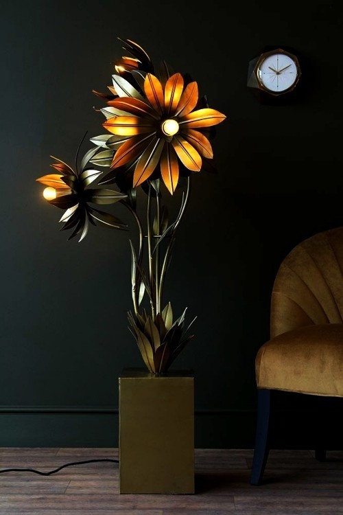 ausgefallene moderne Stehlampen sonnenblumen aus metall im topf