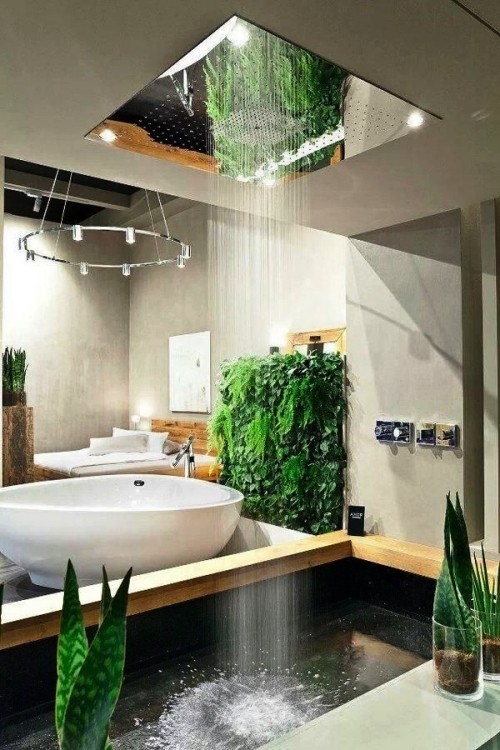 Großes Badezimmer gestalten und das beste Spa-Erlebnis zuhause erleben oase paradies mit vielen pflanzen und wasserfall effekt