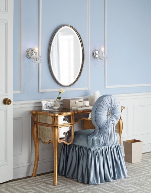 Verspiegelte Möbel mit Stil im Szene setzen schminktisch mit spiegel und sessel barock stil