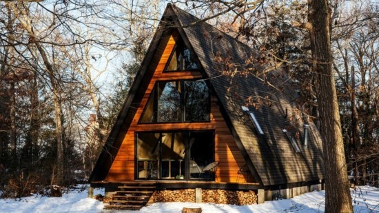 a form winterhütte design ideen baumhaus ferienhaus