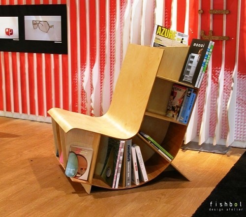 einzigartig kreative Bücherregale und Bücherschränke stuhl holz mit eingebautem regal