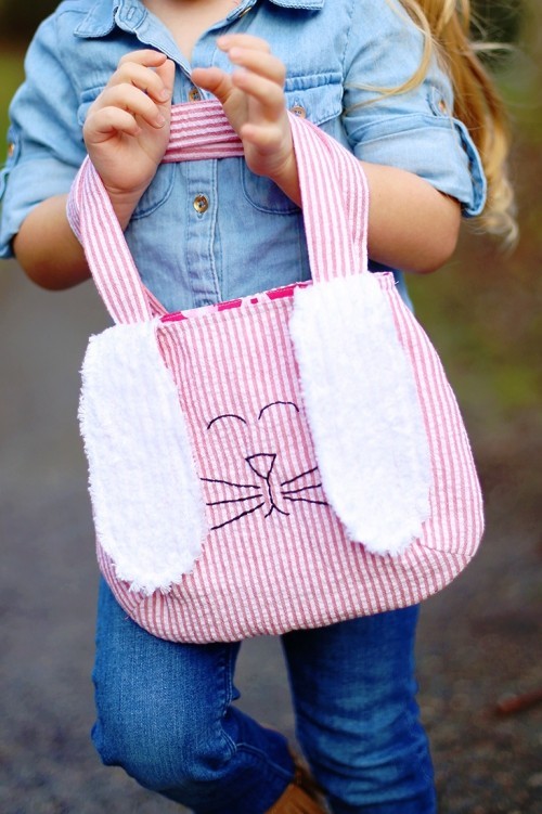 Ideen und Projekte zum Osterdeko nähen handtasche einkaufstasche rosa mit hängende ohren