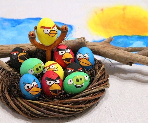 Oster Eier bemalen – kreative Ideen und Anleitungen angry birds eier in nest vogel schweine