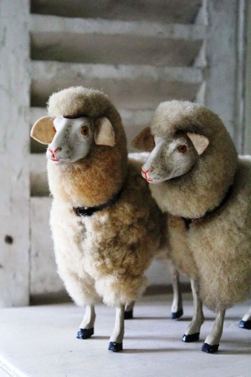 40 ausgezeichnete Shabby Chic Deko Ideen zu Ostern lämmchen aus natürlicher schurwolle