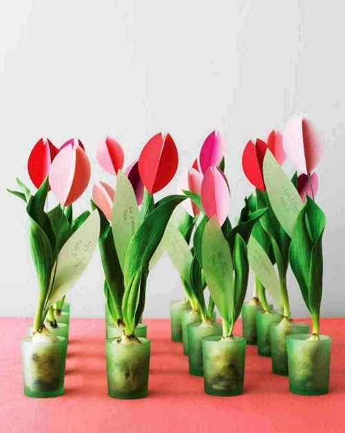 80 frische frühlingshafte Ideen zum Tulpen basteln tolle kleine papier blumen mit töpfen in echte tulpe