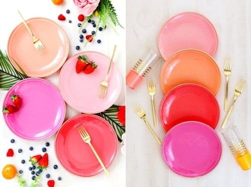 Buntes Geschirr bringt sommerliche Freude und Stimmung auf den Tisch warme leuchtende farben gesättigt