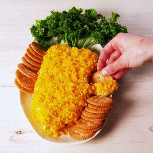Leckere Ideen und Rezepte zum Oster Fingerfood Buffet selber machen riesige möhre käse und kräcker