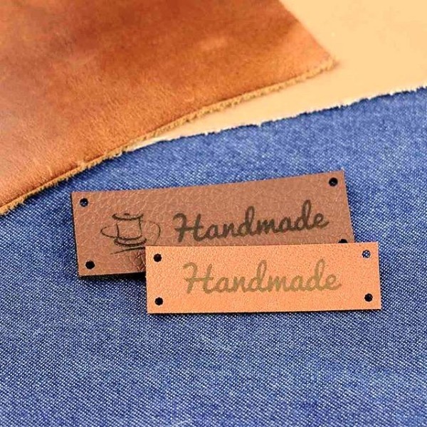Leder Etiketten – So sieht das perfekte personalisierte Label aus wunderlabel echtes leder in braun und beige