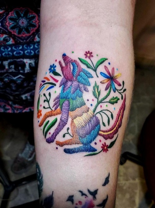 60 wunderschöne Kreuzstich Tattoos zum Inspirieren wolf floral bunt hübsch